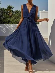 Vestido de Dama de Honor Elegante de unicolor con Pliegues y Flores 3D sin Mangas, Adecuado para Boda y Playa en Otoño - Azul Marino - Ver 2
