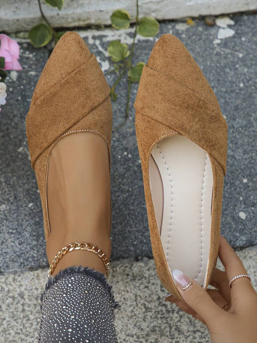Sepatu Balet Slip-On Wanita Ukuran Besar Model Baru 2026 dengan Ujung Lancip, Sol Lembut dan Nyaman, Gaya Elegan untuk Musim Semi/Panas, Kasual, Perjalanan, dan Pakaian Kantor, Warna Cokelat, Ukuran Besar - Garis-garis horizontal suede cokelat - View 1