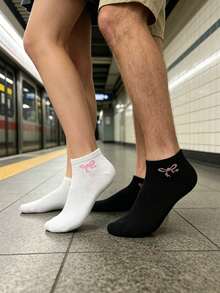 2/4 đôi tất cổ ngắn unisex màu đen, trắng, hồng thắt nơ, kiểu dáng thường ngày, phù hợp cho mọi mùa. - Đen và trắng - Xem 8