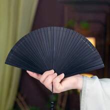 1件手工復古中式竹扇 - 由高品質天然材料製成，時尚配件適合女性，精美葉子設計，可在炎熱和寒冷天氣中使用，適合休閒和正式場合，優雅文化風格，夏季清涼，送給好朋友的禮物，聖誕禮物，婚禮禮物，家居裝飾，尺寸適中，易於存放 - 18cm全竹扇 - 查看 13