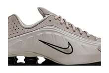 Nike Shox R4 'College Grey' (Unisex) College Grey/University Red/Metallic Silver/Black IH0265-009 Summer New - Xám - Xem 2