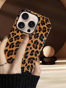 1pc Classic Leopard Print Faux Leather Soft Protective Case, Handcrafted Shock-Proof Dustproof Shell For Apple 17 Pro Max/16 Pro Max/16 Plus/13 Pro Max/14 Pro Max 13 14 11 12 Pro 11/15 Pro, Galaxy S24 Ultra, Suitable As Holiday Gift - Yellow-brown Leopard Print - View 5