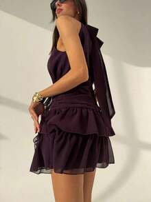 Vestido mini elegante de mujer con cuello halter, volantes en el bajo y cintura ceñida, unicolor, adecuado para el Día de San Valentín, citas y fiestas - Rojo - Ver 10