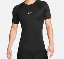 Nike 速干透气轻盈插肩袖男士短袖T恤 - 黑色 - 查看 6