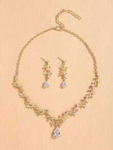1 Pair Of Crystal Stud Earrings, 1 Matching Necklace - Gold - View 5