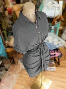 Vestido camisero de mujer de unicolor, con un solo abotonado, nudo y pliegues, para uso casual, de fiesta o de viaje - Gris - Ver 4