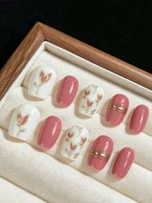 qihangxin 10er Pack handgefertigte kurze Press-On-Nägel, 3D goldrandige rosa Blattblumen, Vergoldung, weißer und mittelweinfarbener Untergrund, Sommernägel, weiße Nägel, mittelweinfarbene Nägel, kurze Nägel, quadratische Nägel, künstliche Nägel, kostenloses Werkzeugset, geeignet für den täglichen Gebrauch und als Urlaubsgeschenk - Rot-violett - Übersicht 12