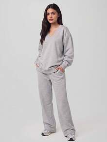 CZRLHYT 2pcs Women's V-Neck Fashion Airport Wide Leg Pants Casual Suit, Autumn Travel Vacation Sportswear Set - Grey - View 3
