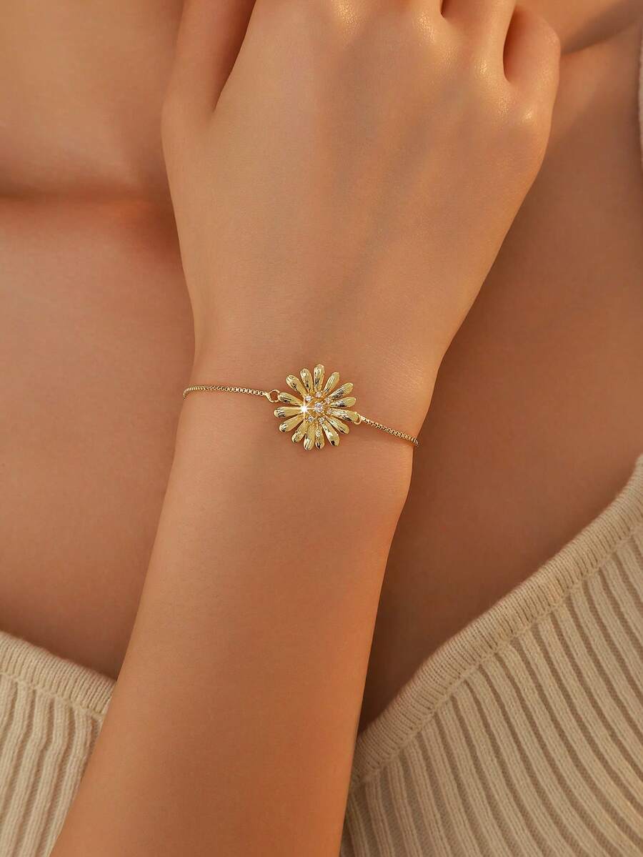 1pc Elegant Cute Vacation Style Daisy Zirconia Inlaid Women's Bracelet, Luxury Delicate Adjustable Chain Versatile Hand Accessory - Multicolor - View 1