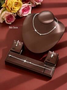 Set Perhiasan Pengantin Berkilau, Anting, Kalung, dan Gelang dengan Desain Minimalis, Cocok untuk Pernikahan, Pertunangan, Pantai, dan Pesta Liburan. - Perak - View 4