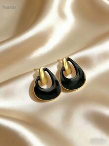 1 Set Black Geometric Pattern Earrings And Pendant, Fashionable Minimalist Twisted Stainless Steel Jewelry, Suitable For Valentine's Day, Christmas, Anniversary, Commuting, Mother's Day, Summer Beach Accessories, Retro Style - Multicolor - View 3