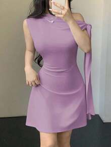 Vestido minimalista para mujer con estampado floral de tinta, hombro asimétrico con lazo, cintura ajustada - Púrpura malva - Ver 12