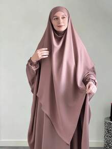 Bộ hai mảnh gồm khăn trùm đầu và áo choàng Abaya. Áo choàng Abaya có chun ở cổ tay, vòng ngực 230cm, chiều dài 143cm, rộng rãi và thoải mái. Áo choàng Abaya kiểu Dubai. - Nhiều màu - Xem 10