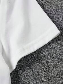 Patrón de Corazones Geométricos en Negro y Marrón con Detalles Dorados - Blanco - Ver 6