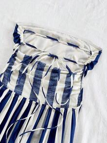 Vestido largo con corte evasé, estampado de rayas verdes y blancas, con diseño de tirantes al cuello y espalda descubierta, con cintura anudada, para vacaciones en una isla tropical - Azul y blanco - Ver 5