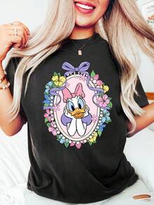 Loose Oversize Disney Daisy Shirt, Retro Daisy Duck T-Shirt, Daisy Duck Disneyworld Tee, Magic Kingdom, Disney Family Trip, Birthday Gift, Disneyland Shirt - màu đen - Xem 1