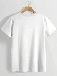 Women's White Cotton Christian T-Shirt (Sizes S-2XL) - Floral Design With Bible Verse And The Phrase "He Leads Me Beside Still Waters." Soft, Light-Colored Floral Design. Suitable For Everyday Wear At Church. Religious Gift For Women. Machine-Washable Faith Clothing. Devotional Wear. Inspirational Clothing. Exquisite Stitching. T-Shirt With Bible Verse. JVG2 - 白色 - 查看 2
