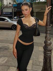 Women's Summer Suit Set, Slim Fit, Elegant And High-End, Fashionable, Unique, Body-Conforming, Casual And Relaxed, Everyday Wear, Commuter Style, New Summer Release, Sexy Low Neck, Open Back, Short Sleeve, Cropped Pants Set, Suitable For Dates And Parties - 黑色 - 查看 4