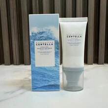 With Centella And Hyaluronic Acid - Sun Serum - View 3