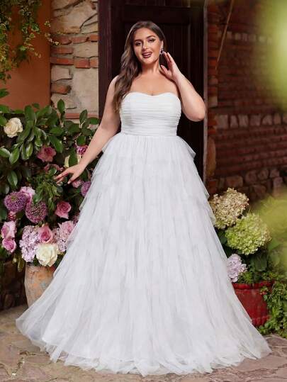 Faeriesty 大码优雅无肩带正式婚纱，褶裥修身胸衣搭配多层薄纱，适合浪漫庆典、新娘礼服及正式场合，春季白色