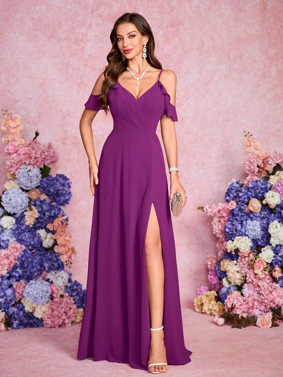 Volly Toych Đầm maxi phù dâu cổ điển sang trọng với thiết kế chiffon xếp nếp, cổ áo hai dây và tay áo bồng bềnh, lý tưởng cho những đám cưới thanh lịch hoặc dạ hội. - Màu đỏ tím - Xem 1