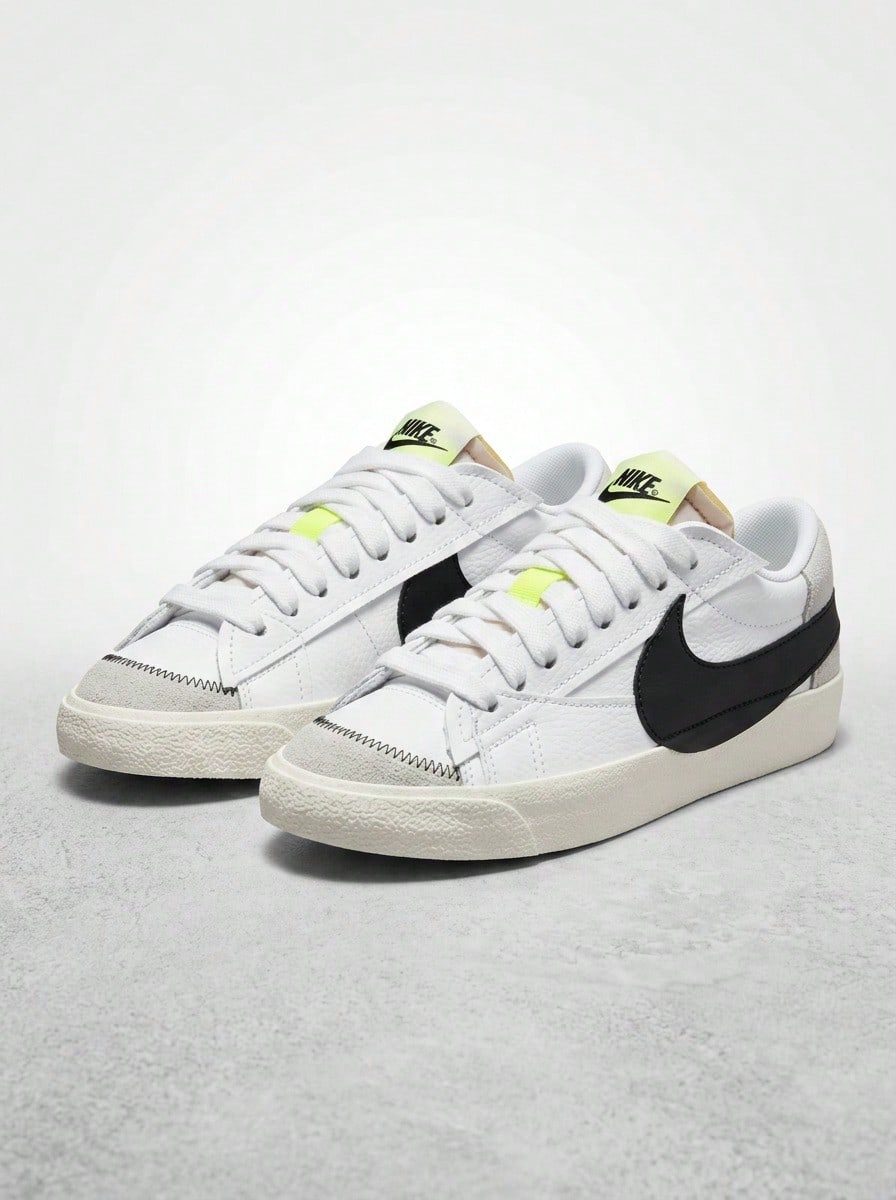 Nike Blazer Low '77 Jumbo 白色 - 白色/帆白色/黑色 - 查看 1