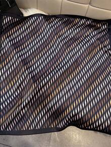 1 chiếc khăn choàng cổ satin màu xanh lá cây in họa tiết sọc lượn sóng, kích thước 65x65cm, nhẹ, đa năng, phù hợp cho mọi mùa, đi chơi hàng ngày, dự tiệc và du lịch. - Nhiều màu - Xem 14