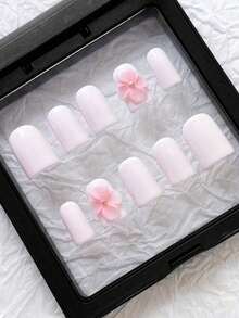 10pcs Y2K Style Pink Flower & Golden Bead Embossed Nail Art Stickers. Handmade Light Pink Square Nail Stickers With 3D Pink Flowers And Golden Beads Decor. Cute And Elegant, Suitable For Daily Wear, Parties, Galas In Autumn/Winter. An Ideal Gift For Ladies. Press On Nails - 淺粉色 - 查看 2