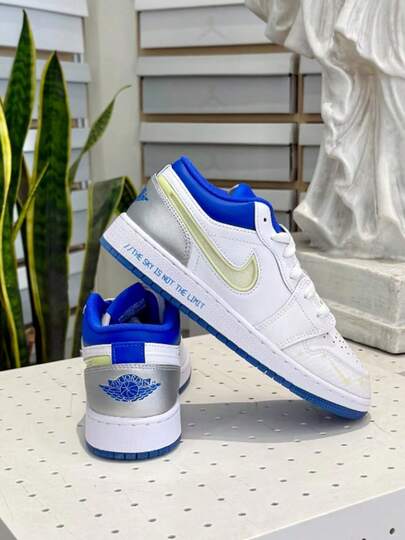 Nike JordanAir Jordan 1 Low The Sky Is Not The Limit 男女同款時尚百搭舒適輕盈低幫兒童板鞋白色HJ9955-100