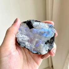 1pc Large Raw Rainbow Moonstone, Naturally Presenting Rugged Rainbow Luster, Suitable For Home Decor, Yoga Gifts, And Mineral Collection, Elegant Design With White, Blue, And Black Marble Veins, A Unique High-Quality Gemstone - Black and White - View 12