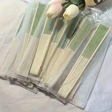 1 件优雅绿色布艺折叠扇，适用于婚礼、洗礼、圣诞节、情人节 - 复古家居装饰礼品、婚礼装饰、经典设计、耐用竹制、竹制折叠手扇、感谢扇、婚礼回礼、复古丝绸手持扇、新娘礼物装饰、节日礼物、洗礼礼物、活动策划。 - 扇子 - 查看 3