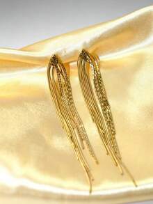 Đôi bông tai nữ bằng thép không gỉ mạ vàng 18k với mặt dây chuyền hình tua rua đính kim cương, được làm từ thép titan, thanh lịch và thời trang, phù hợp với trang phục hàng ngày, đi làm và các dịp lễ hội, là lựa chọn hoàn hảo để làm quà tặng cho người thân. - kim cương - Xem 7