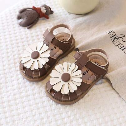 1 Pair Girls Hollow Breathable Closed Toe Baby Sandals, 2026 New Summer Soft Bottom Princess Shoes, Toddler Versatile Shoes Gift