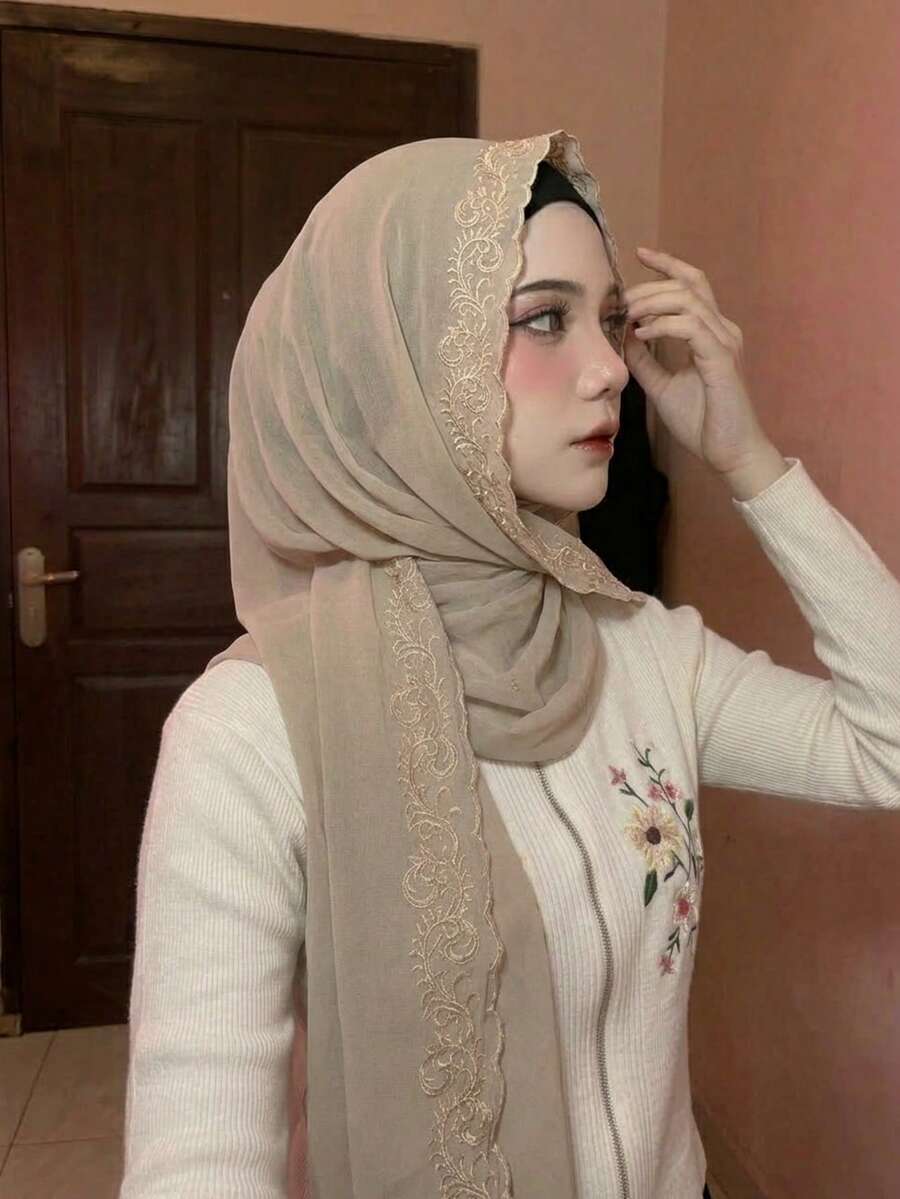 1件女款刺繡雪紡頭巾,柔軟透氣百搭圍巾,對比色花卉刺繡優雅扇形流蘇,穆斯林防曬頭巾披肩,希賈布,頭巾,極簡百搭,適合日常穿著,四季皆宜 - 彩色 - 查看 1