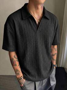 一件 Blueprint Man 男士 Polo 衫，黑色提花领 Polo 衫，垂坠透气针织面料，抗皱舒适，成熟绅士风格，适合日常、通勤、轻商务、休闲穿着，男士礼物 - 黑色 - 查看 2