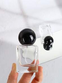 30ml (1oz) 奢華加厚透明重底方形玻璃可填充超細不堵塞噴霧香水噴霧瓶，亮黑色圓球蓋，銀色噴頭，附贈 3-in-1 漏斗+滴管+吸管工具， 手提包分裝瓶 - 彩色 - 查看 7