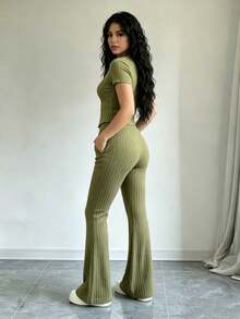 Conjunto casual de mujer de unicolor con top de manga corta minimalista y pantalones acampanados, ropa casual de negocios para mujer en otoño - Verde militar - Ver 4