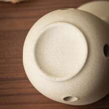 1pc Japanese Thick Pottery Garlic Storage Jar With Lid, Kitchen Ginger, Chili Pepper, Ventilated Storage Box, Household Breathable Fresh-Keeping Container, Moisture-Proof Onion Creative Storage Jar - Stoneware - View 5