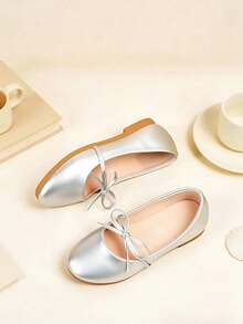 1 par de zapatos de niña tipo Mary Jane plateados, con diseño de lazo elegante, fácil de poner y quitar, adecuados para fiestas, festivales y ocasiones casuales, para todas las estaciones - Plateado - Ver 6
