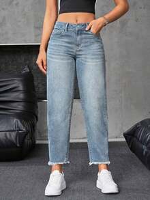 Pantalones Vaqueros Mujer Azul Claro Premium, Corte Holgado Mom Boyfriend, Diseño Cropped Tobillero Con Bordes Deshilachados Desgastados, Cintura Alta Clásica Con Bolsillos Frontales, Tejido Denim Suave Elástico Transpirable, Estilo Casual Urbano Relajado Ideal Para Looks Diarios, Combinaciones Con Crop Tops Y Zapatillas Modernos - Lavado ligero - Ver 4