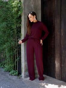 Women's Woolen Set - Pants And Turtleneck Top - Winter - 酒紅色 - 查看 2