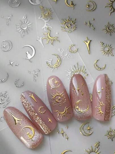 1 Sheet Dual-Tone Star & Moon Nail Stickers, With Holographic Metallic Luster, Featuring Sun, Moon, Star Elements - Elegant & Versatile. Ultra-Thin Seamless Embossed Texture, Adheres Naturally To Nail Surface, Easily Creates Luxurious INS-Style Manicure, Suitable For Nude Or Vibrant Color Base, Effortlessly Exudes Sophistication.