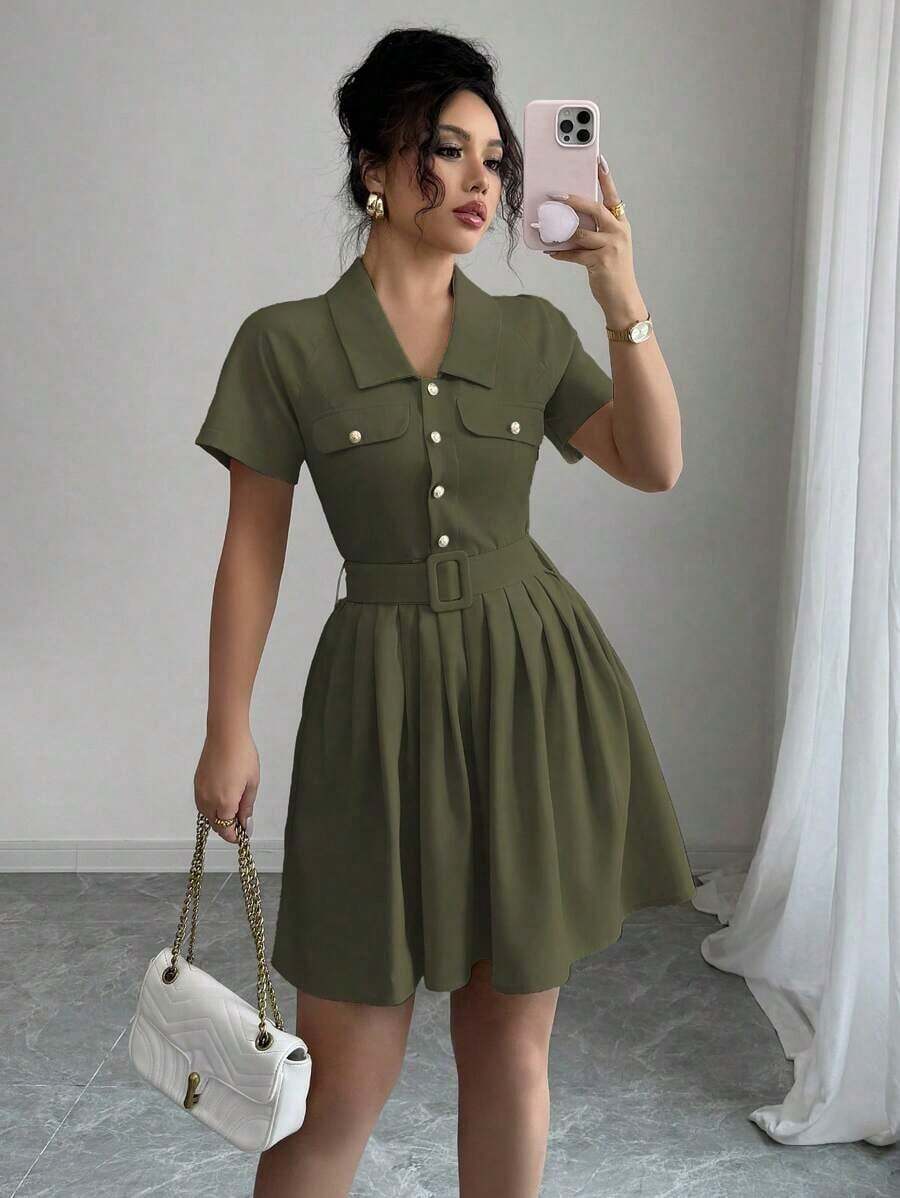 Vestido de trabajo/casual elegante y chic de estilo francés para mujer, de unicolor, manga corta, corte evasé con bolsillo plisado, decoración de botón metálico, cintura ceñida, para primavera/verano - Verde militar - Ver 1