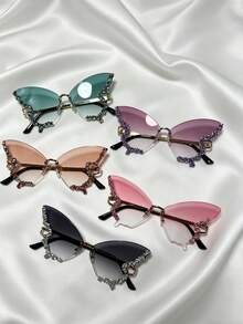 1 Cặp kính thời trang hình bướm đính đá không gọng, kiểu dáng độc đáo, thích hợp cho tiệc tùng/sàn diễn, thiết kế liền khối cho chụp ảnh đường phố, giúp khuôn mặt trông thon gọn hơn. - Nhiều màu - Xem 3