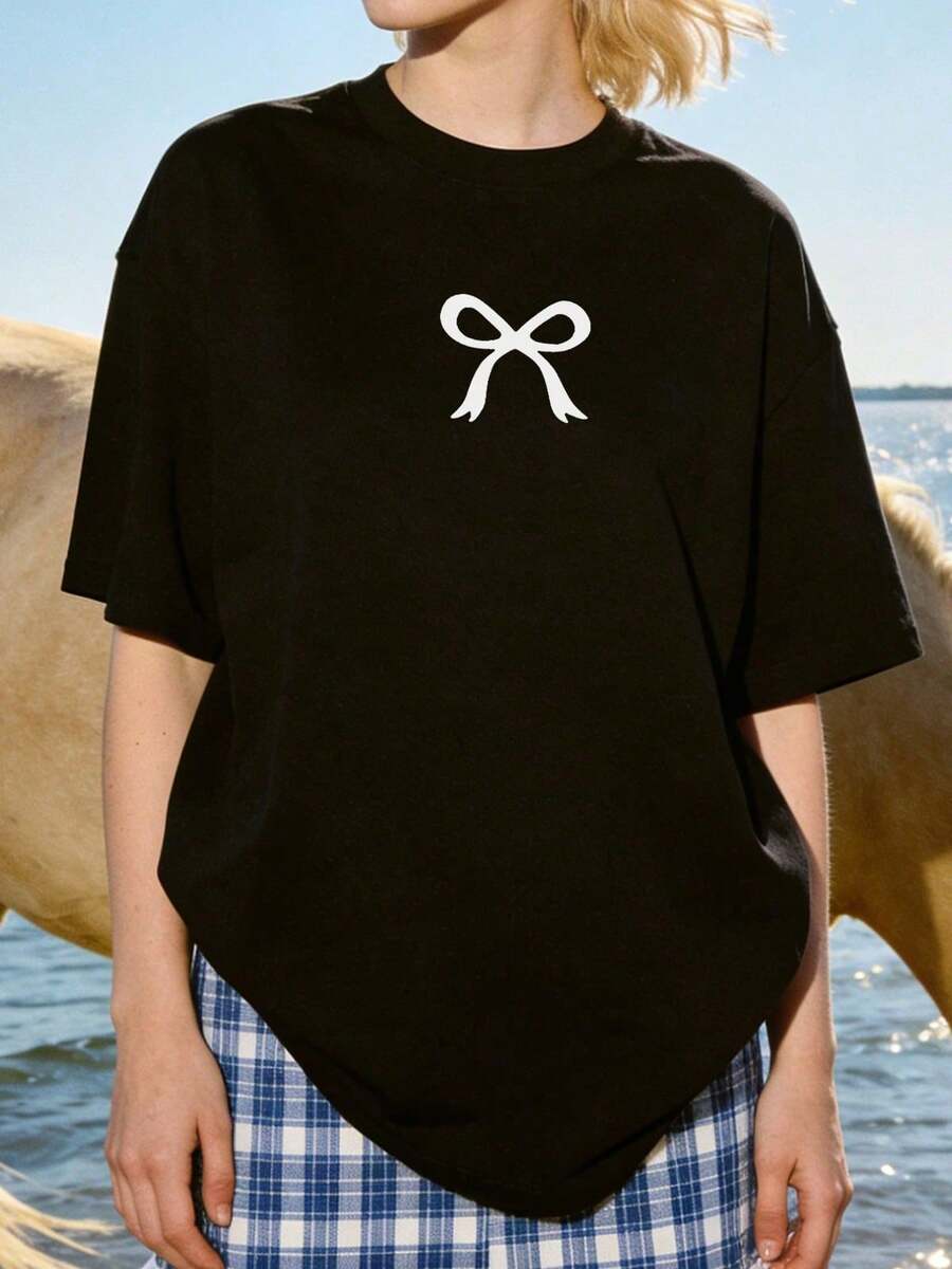 Women's Soft And Casual Short-Sleeved T-Shirt With A Round Neck, Minimalist Print With A Black Bow, Suitable For Everyday Casual Wear. Black. - 黑色 - 查看 1