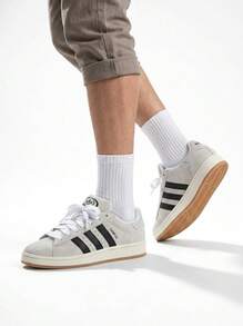 Crystal White / Core Black / Off White