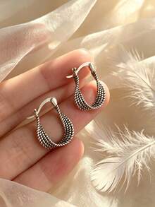 1 par de pendientes de diseño retorcido minimalista, pendientes elegantes de lujo para mujer, diseño novedoso, versátil para ir al trabajo y citas - Plateado - Ver 7