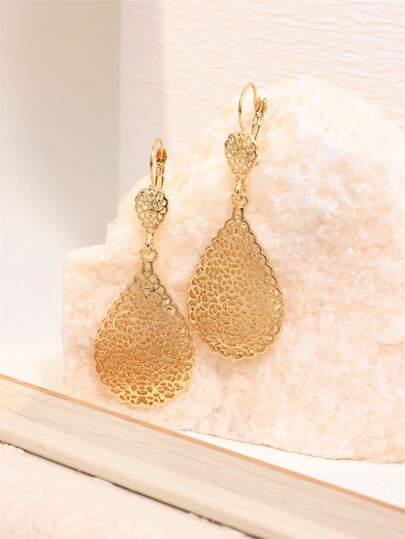 1 Pair Hollow Design Women's Earrings, French Retro Style, Bridal Wedding Party Accessories, Suitable For Party And Holiday Events