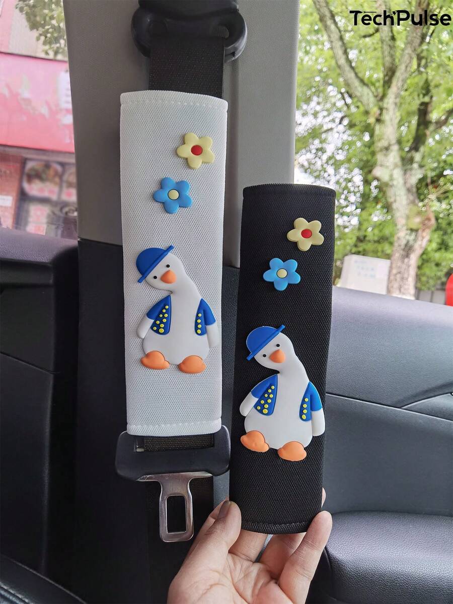 Crooked Duck Cute Cartoon Car Seat Belt Shoulder Cover, Soft And Skin Friendly Ice Silk Material Shoulder Cover, Anti Pinch Neck Seat Belt Cushion Cover, Car Seat Belt Decoration, Hook And Loop Design, Easy To Install, Is The Best Choice For Daily Car Travel And Gift Giving.