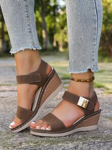 Plus Size Women's Retro Solid Color Buckle Platform Wedge Sandals,Summer Sandals - Brown - View 3